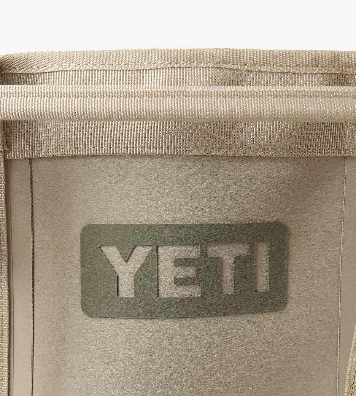 YETI Camino Carryall 35 Everglade Sand
