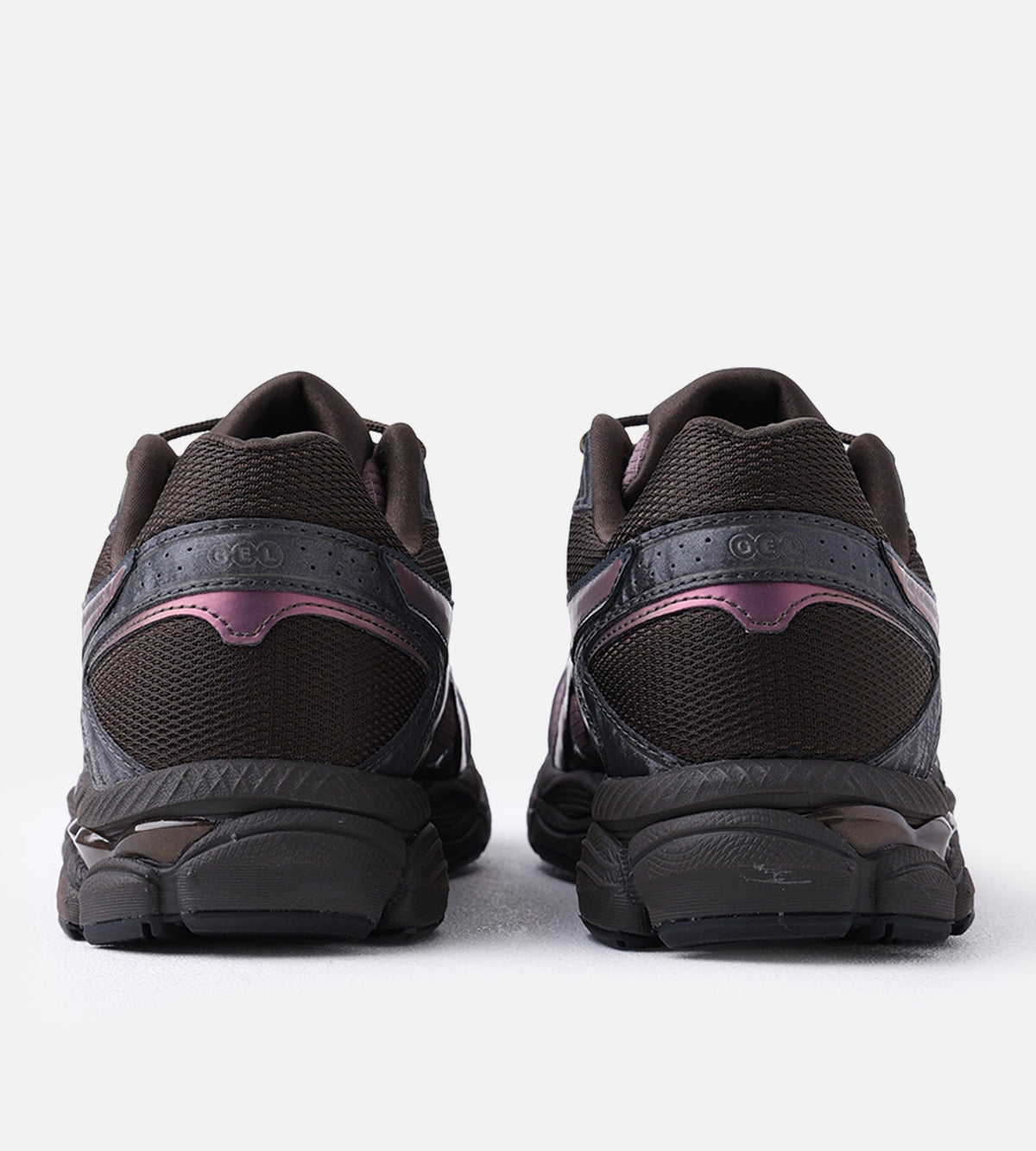 Asics Gel-Cumulus 16 Cocoa Powder Black
