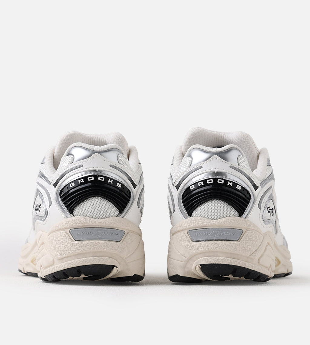 Brooks Adrenaline GTS 4 Coconut Milk Silver Eggnog