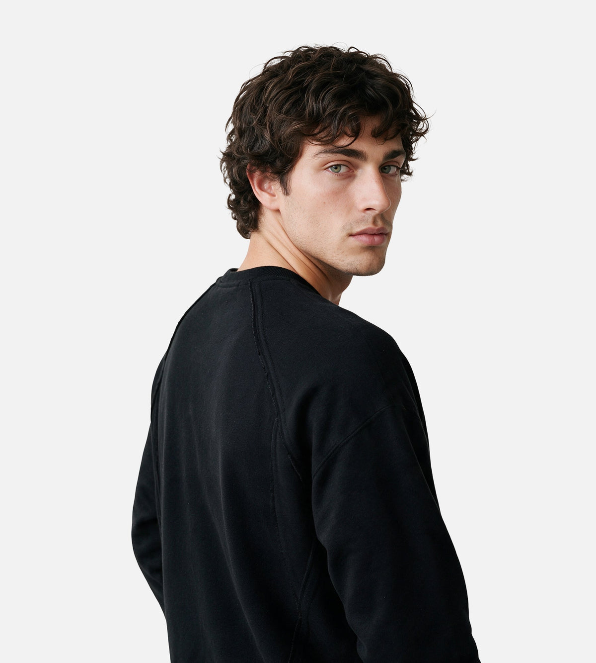 Observe Layered Crewneck Black