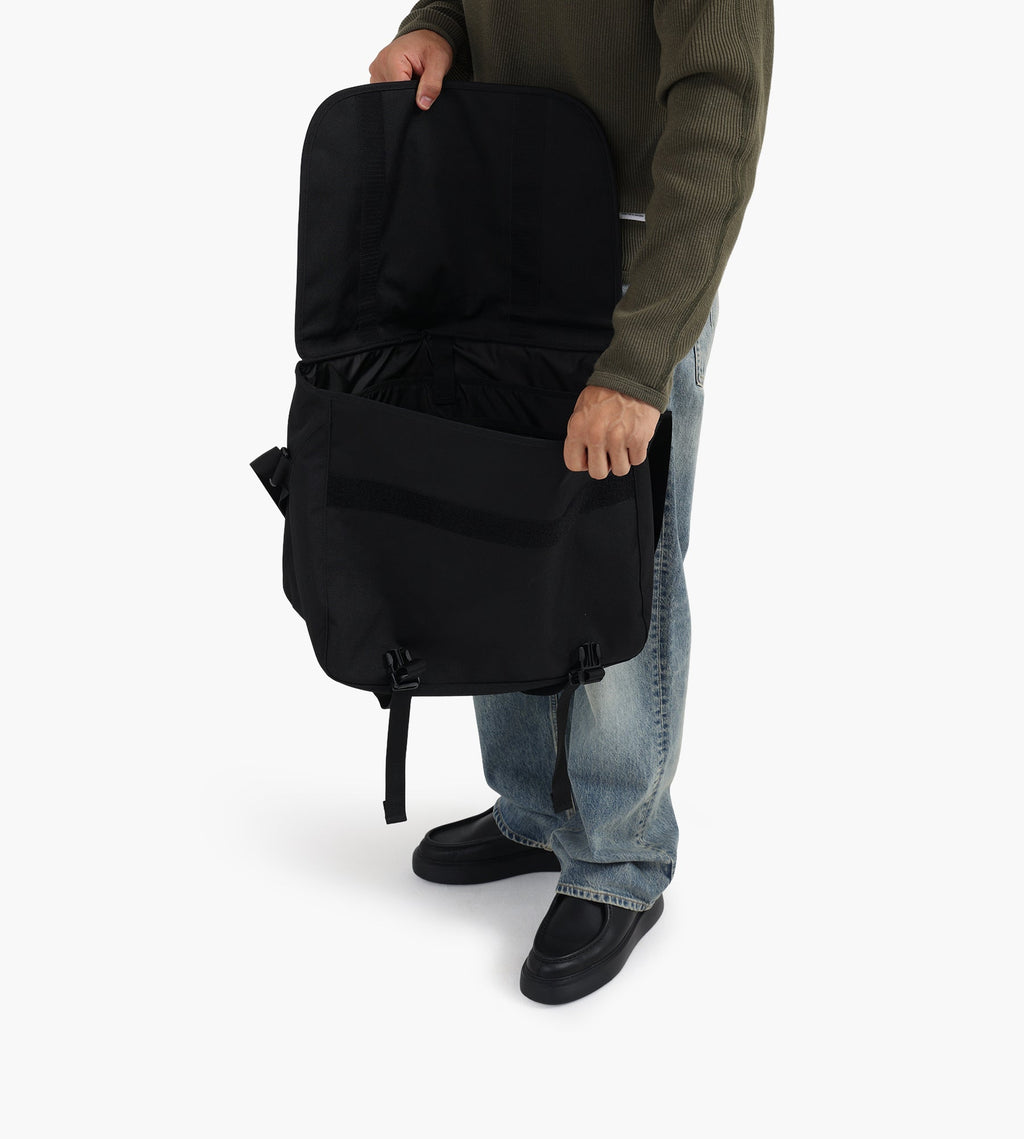 Carhartt WIP Jake Messenger Bag Black