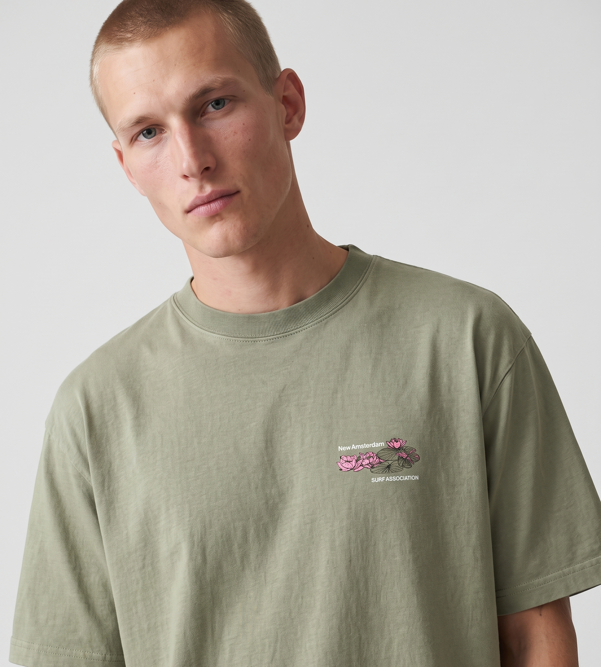 New Amsterdam Surf Association Lilies Tee Sea Grass