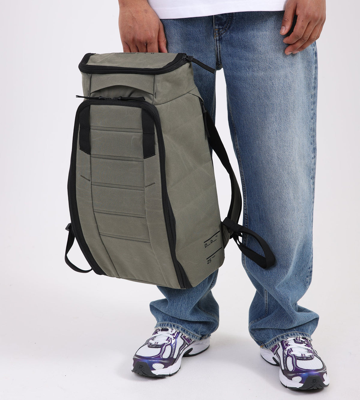 D__b__™ Hugger Backpack 25L Forest Green