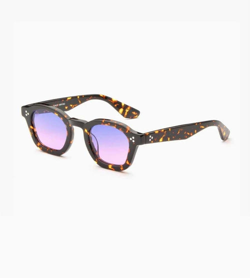 Akila Logos Tokyo Tortoise Sunset