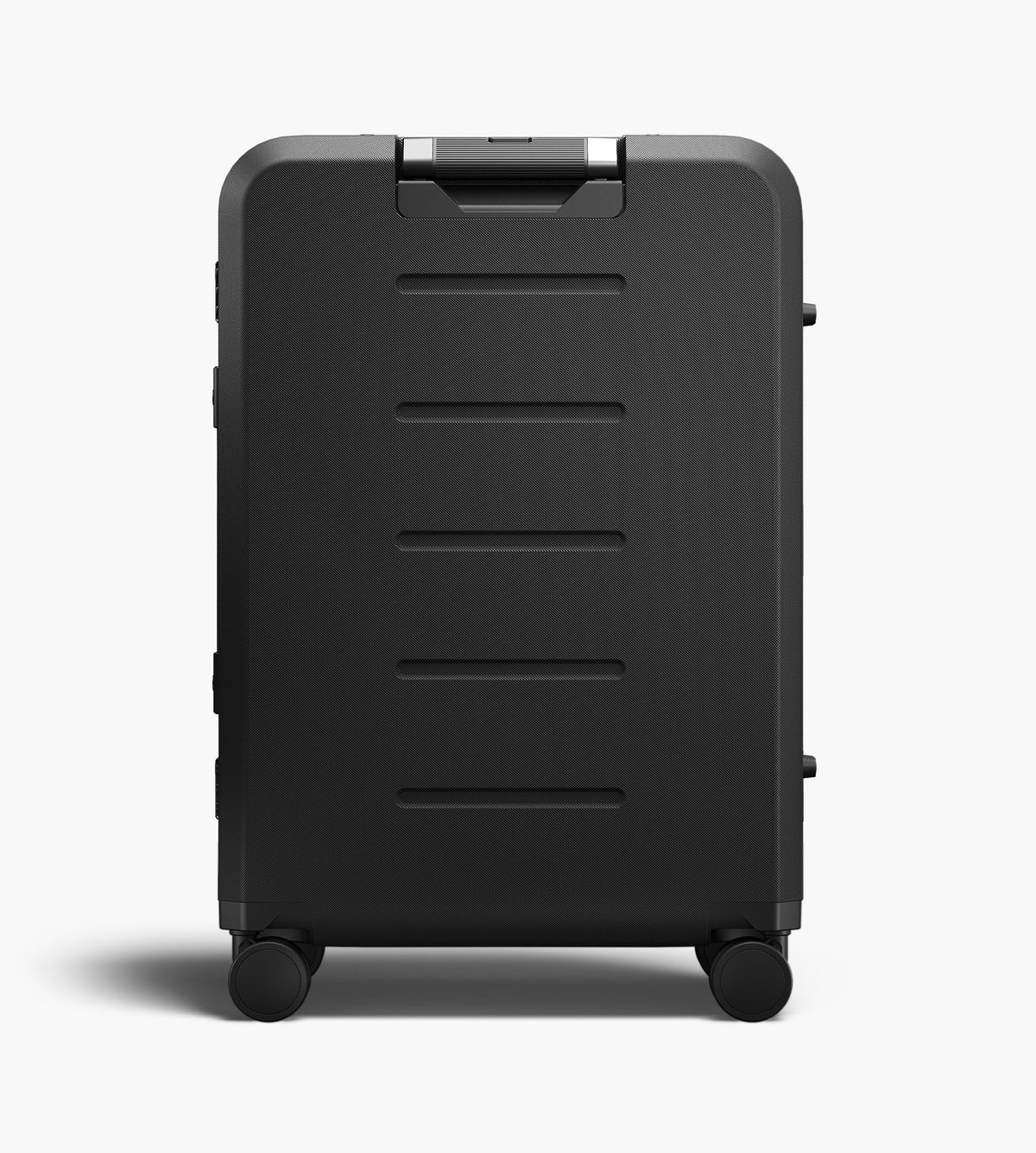 D__b__™ Ramverk Pro Check-in Luggage Medium Black Out